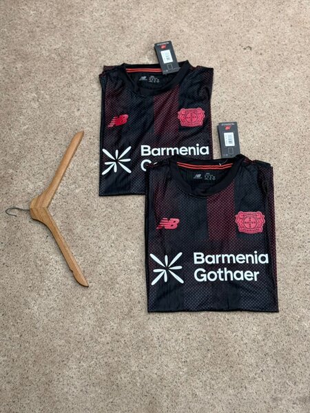 Maillot de Foot Réplique Homme