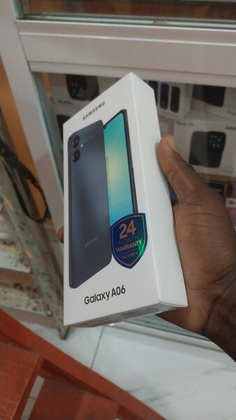 Samsaung A06. 64gb sur 4gb