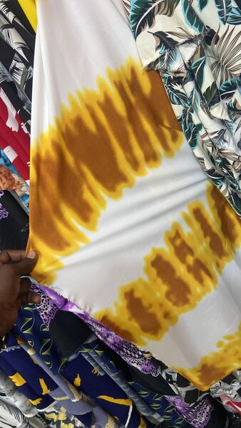 Tissu tie-dye en coton