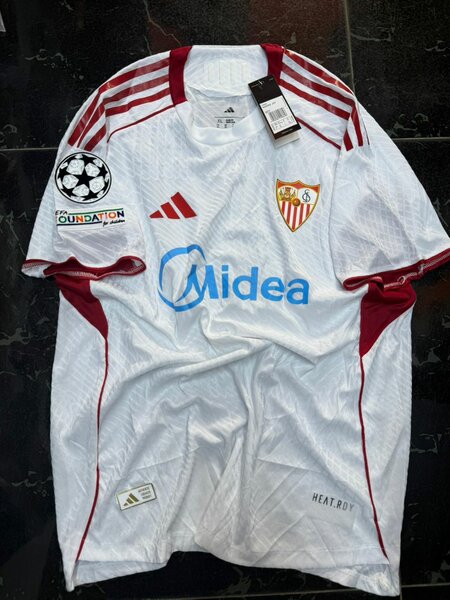 Maillot de football blanc