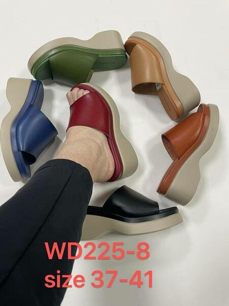 Sandales compensées colorées