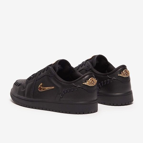 Chaussures Nike Low Classiques