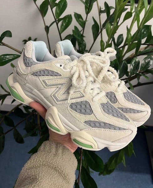 Baskets rétro blanches stylées