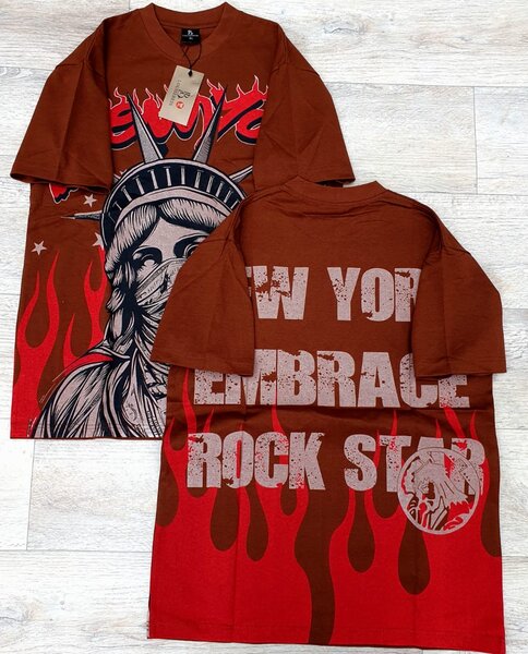 T-shirt street art New York