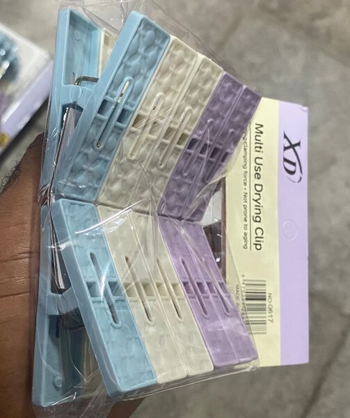 Pinces à linge polyvalentes