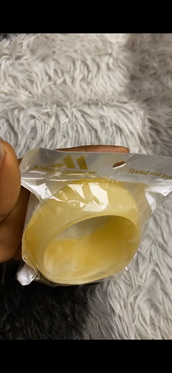 Bracelet en résine élégant