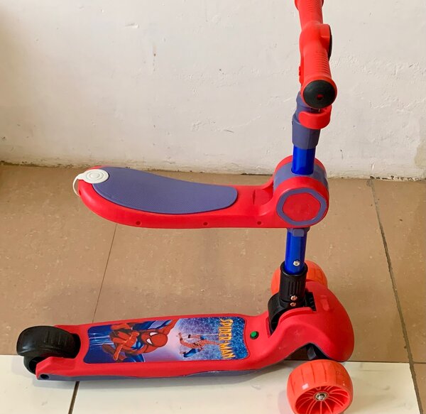 Spider-Man scooter