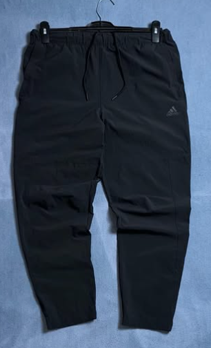 Adidas track pants size : waist M / length 37
