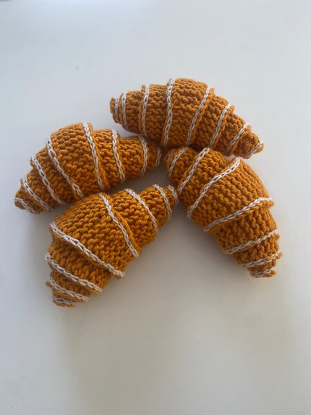 Круассаны вязаные