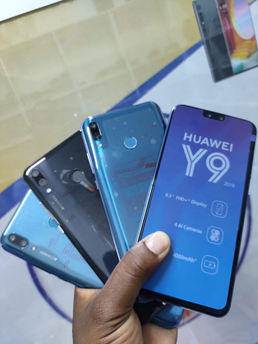 HUAWEI Y9 2019 CASI neuf
