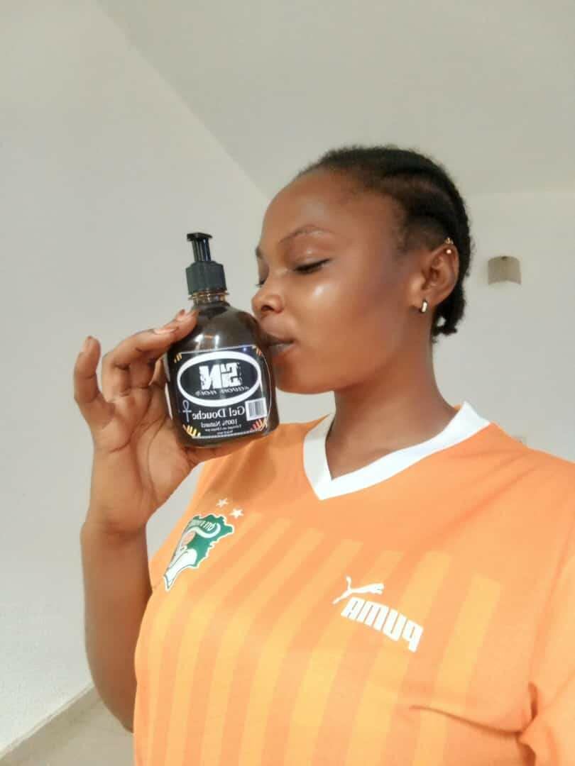 GEL DOUCHE SAVON NOIR ROYAL