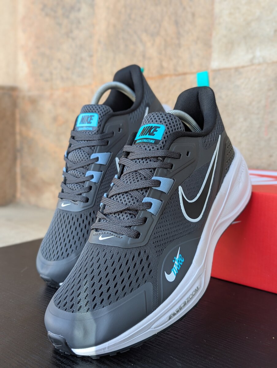 NIKE ZOOM STRUCTURE (REACT X)