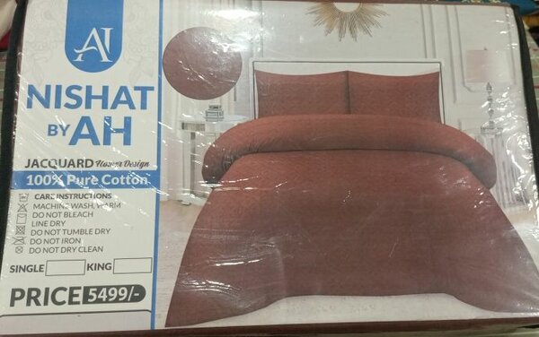 Nishat (JACUARD HOWER DESIGN)100%PURE cotton