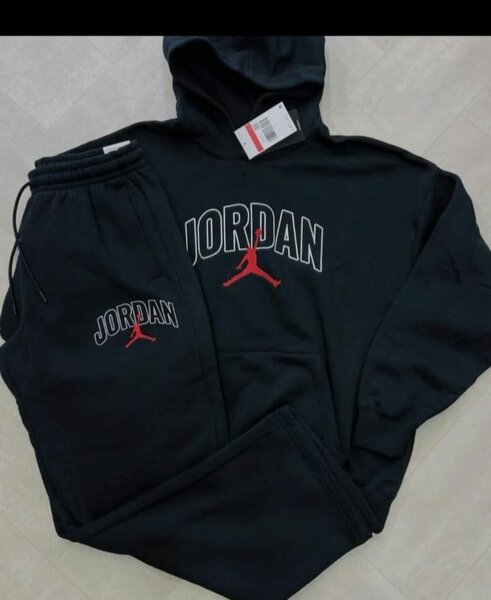 Ensemble Survêtement Nike Jordan
