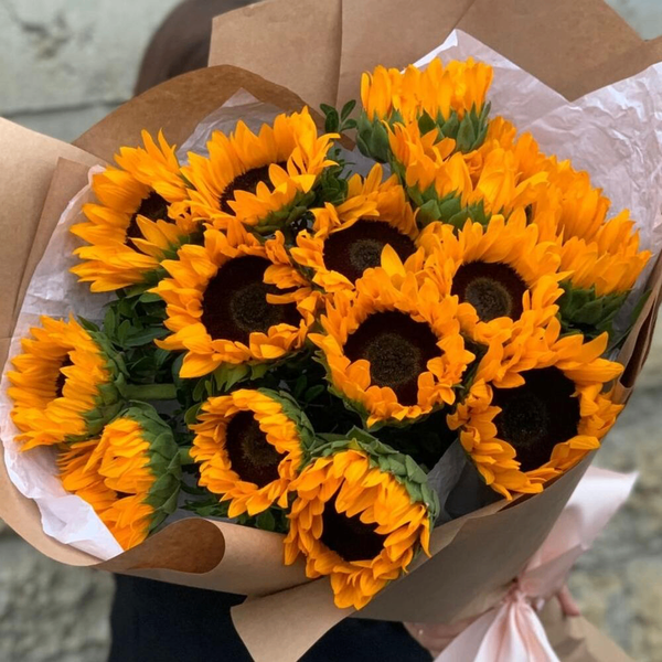 Букет из подсолнухов