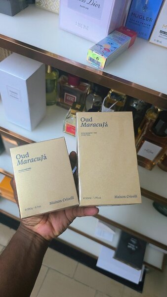 Parfum Oud Maracujá Maison Crivelli