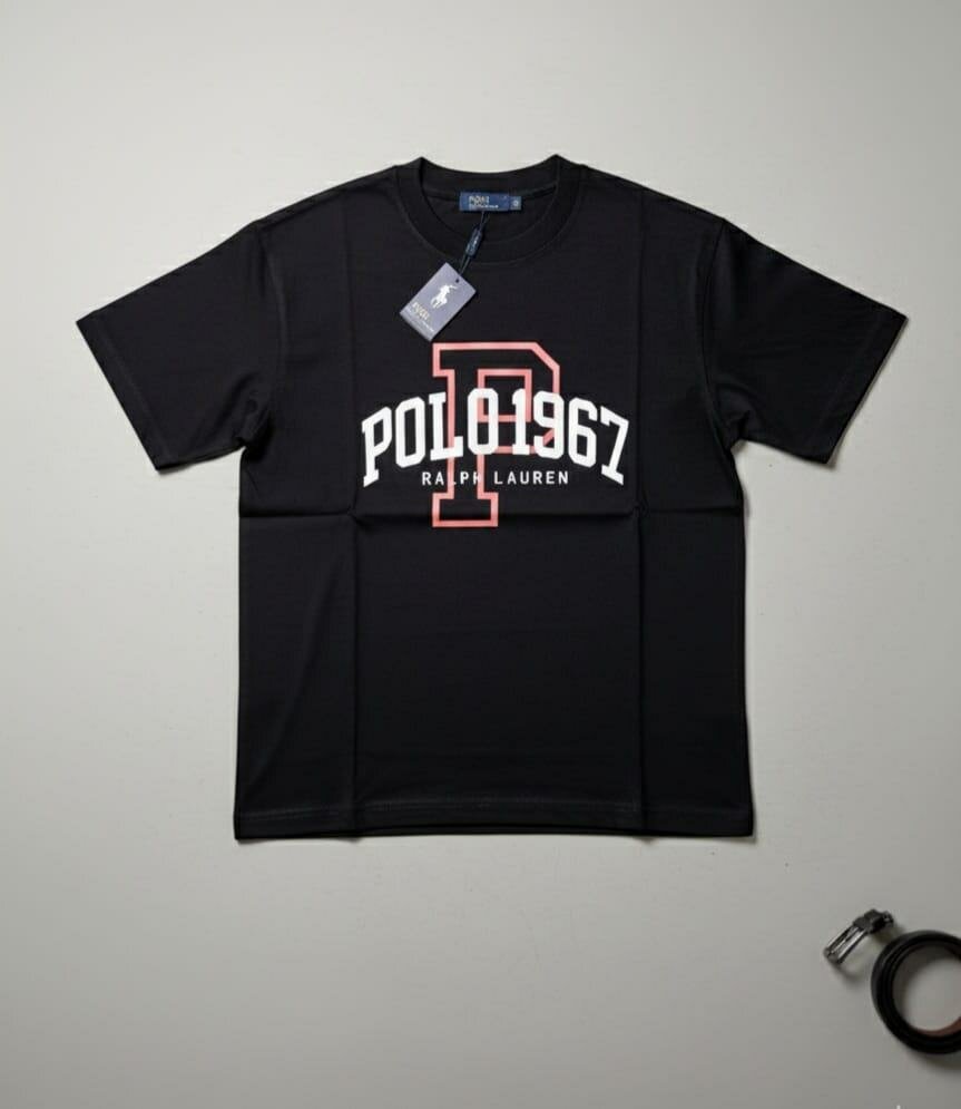 T-shirt graphique moderne