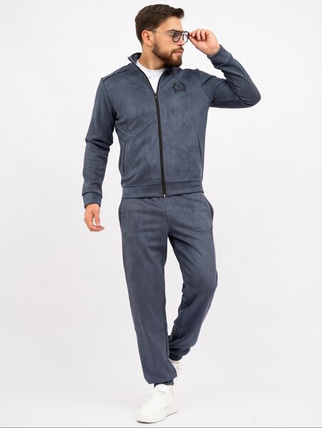 Спортивный костюм мужской