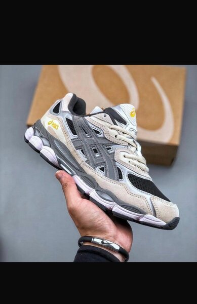 Baskets de  Asic confortable