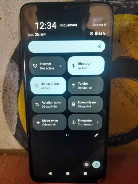 Téléphone portable Itel A06