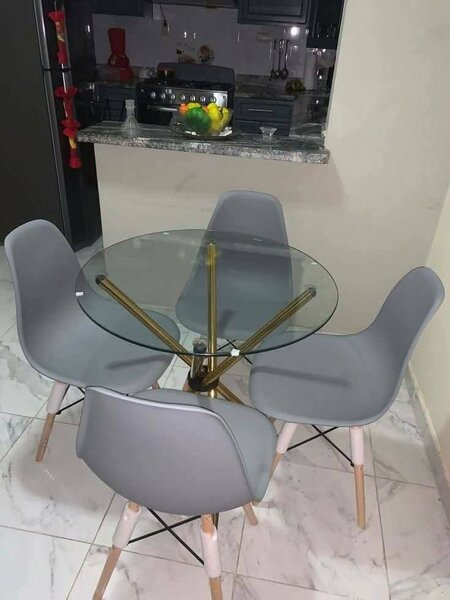 Table ronde en verre 4 chaises