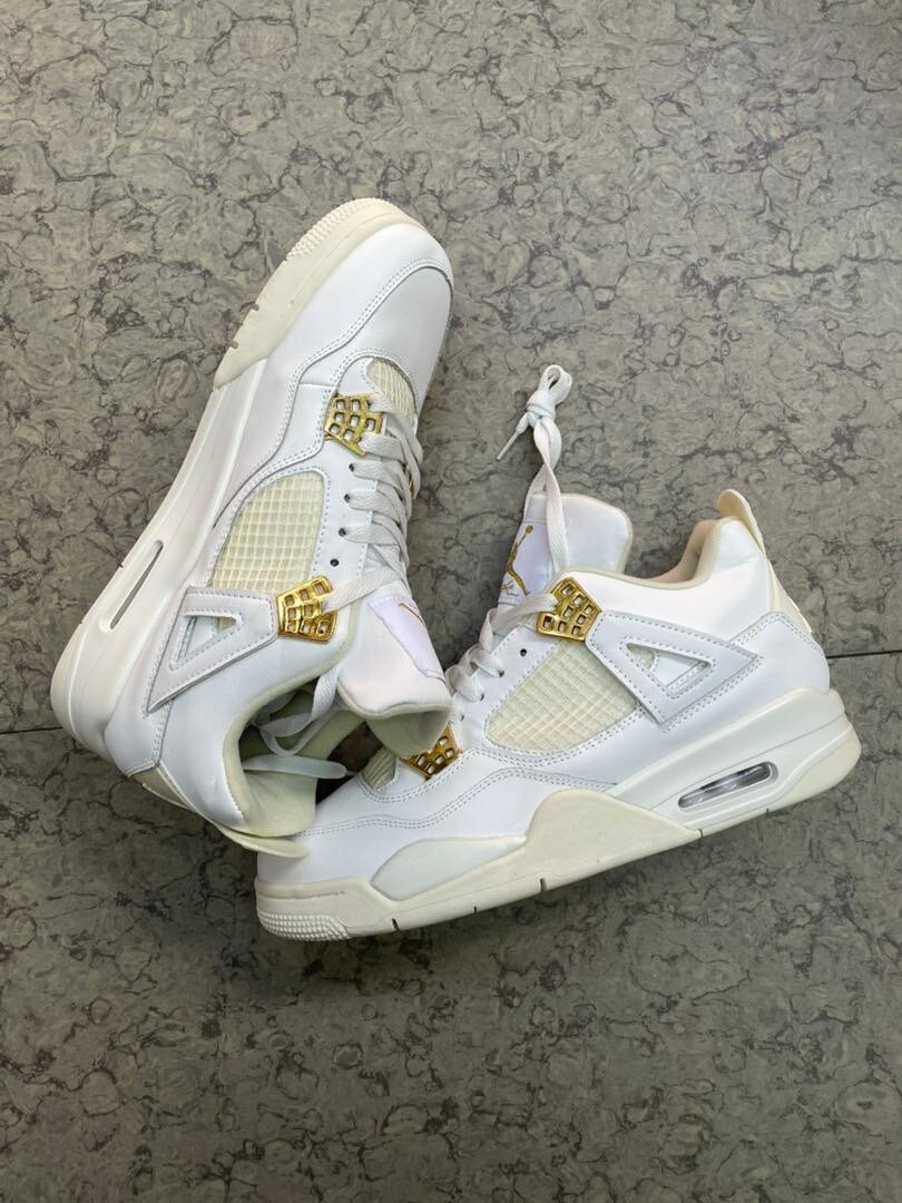 Jordan 4