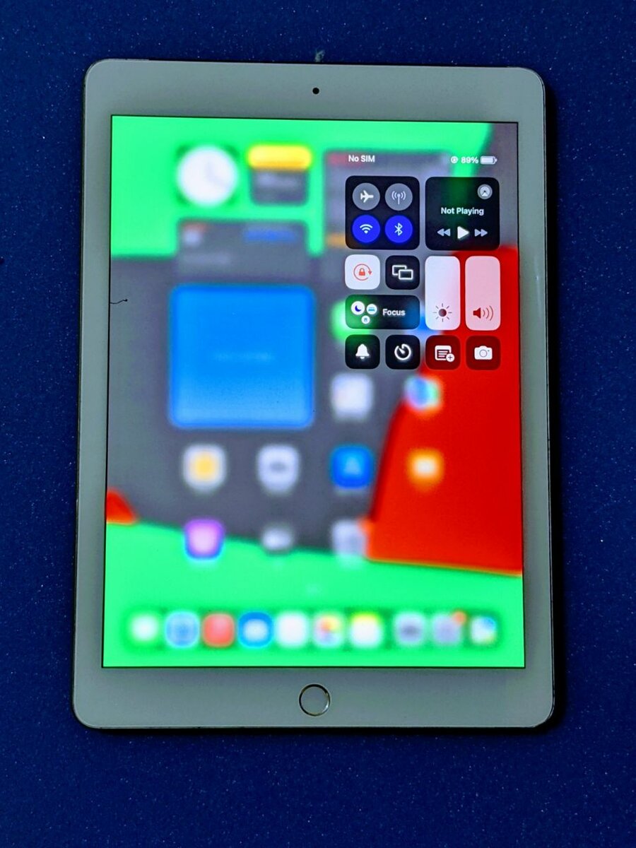 Apple iPad 6th Gen WiFi +SIM Version