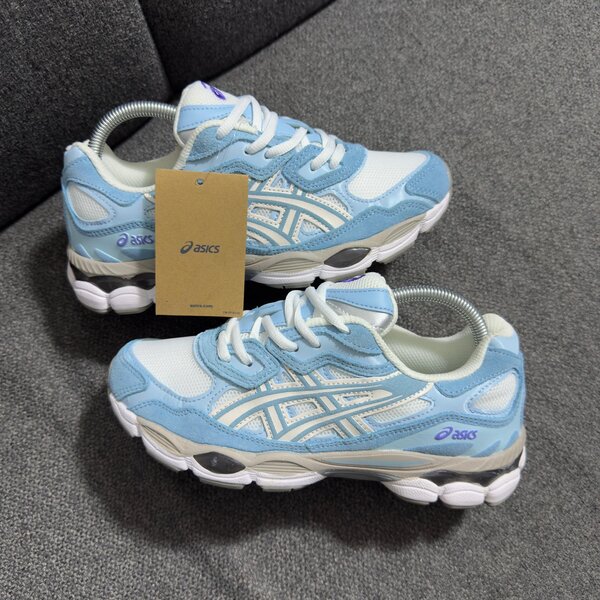Baskets ASICS confortables