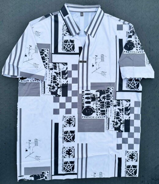 Chemise à motifs géométriques