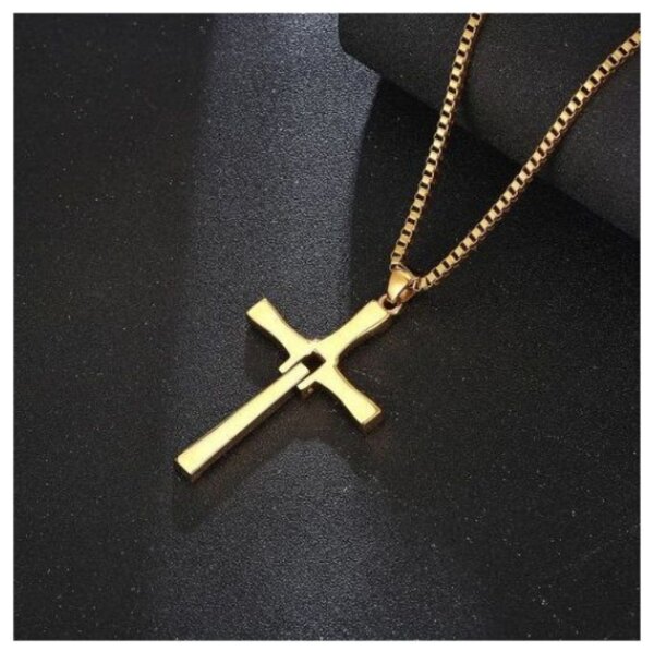 Chaine en croix couleur or