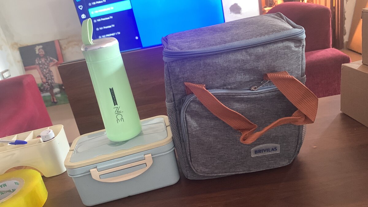 Lunch bags and bowls