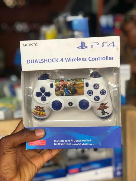 Manette ps4 originale scellé