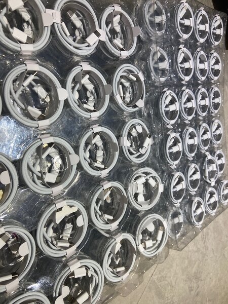 Type c and lightning cables