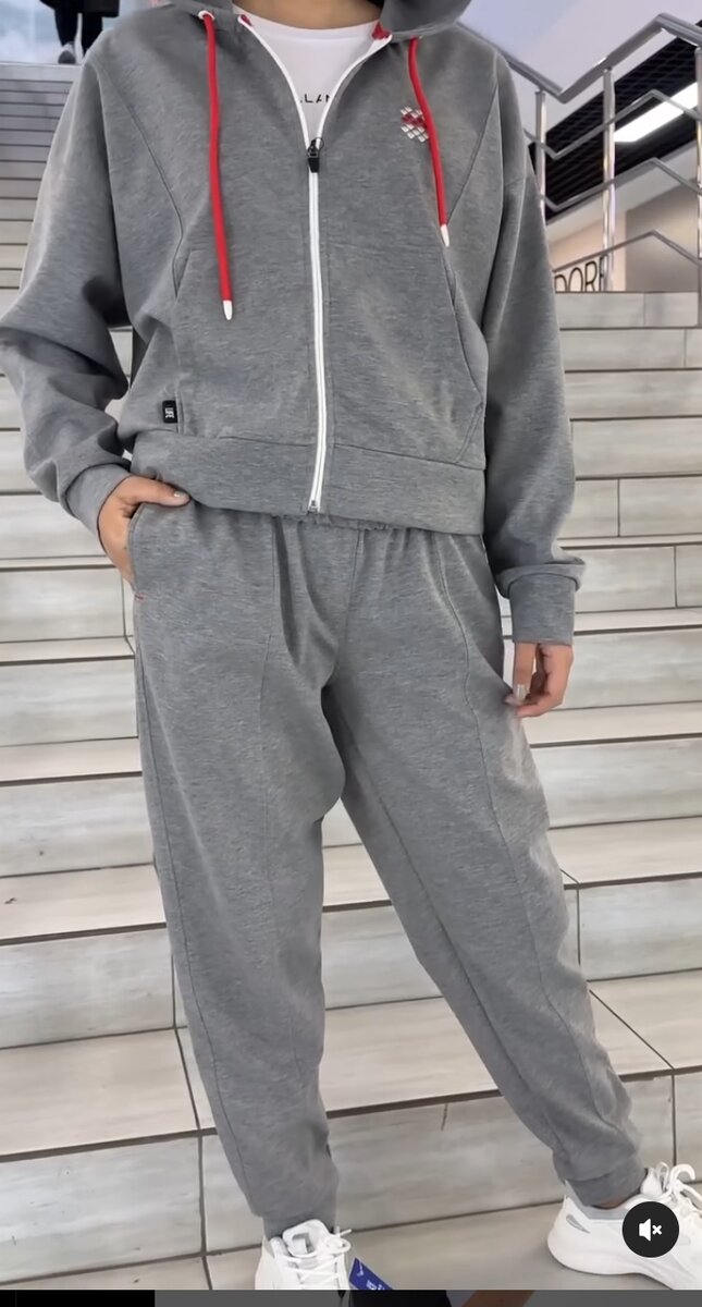Стильный серый спортивный костюм ✨