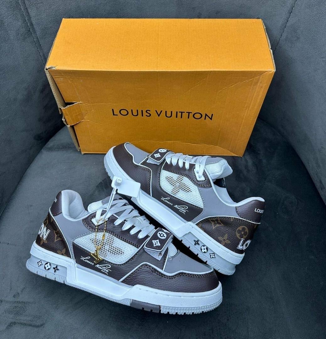 LOUIS VUITTON CLASSIC