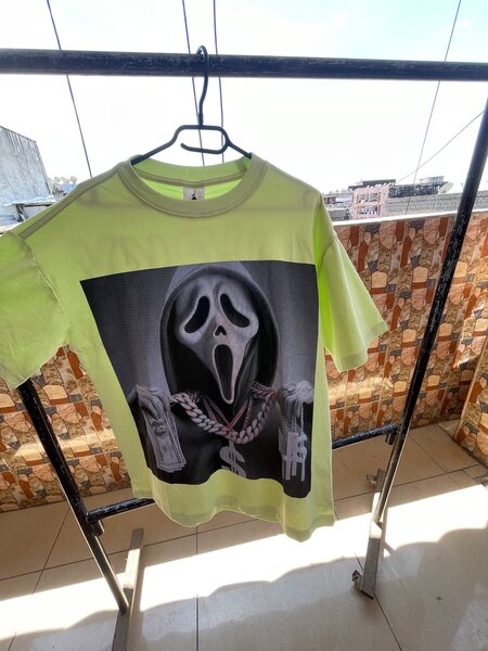 T-shirt imprimé néon style streetwear