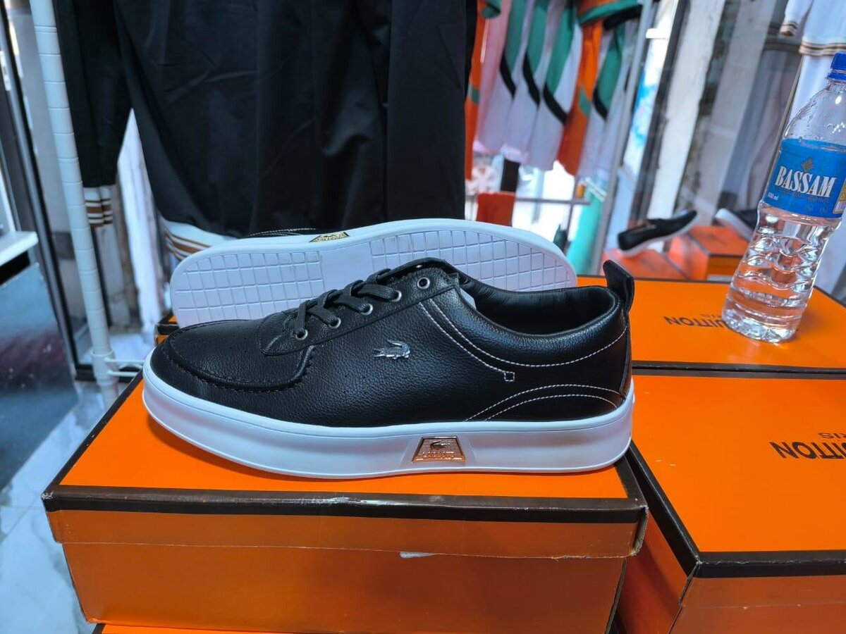 Baskets en cuir noir élégantes