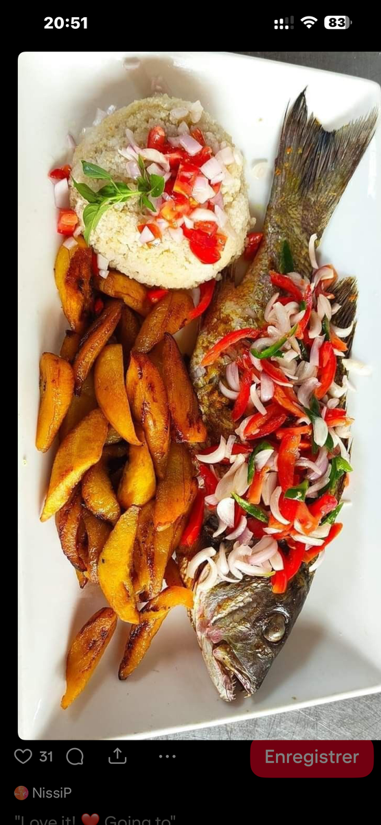 Plat de Poisson Grillé Africain