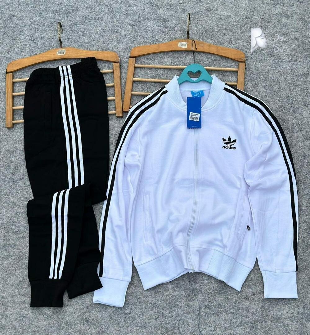 Survêtement Adidas classique