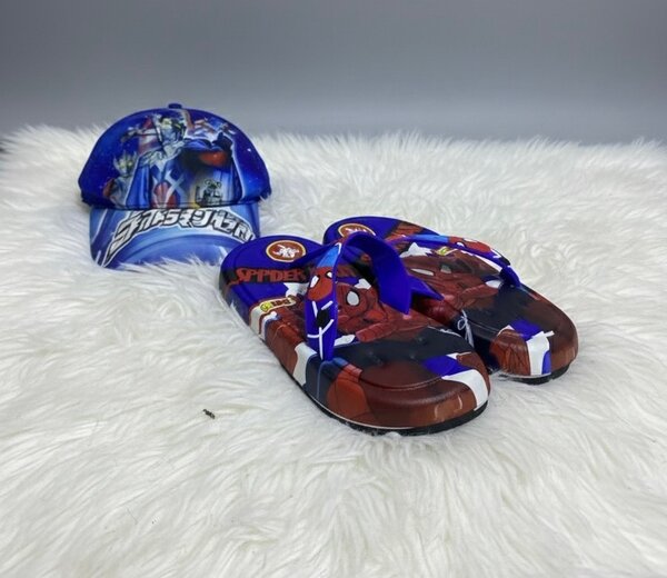 Chapeau et tongs Spiderman