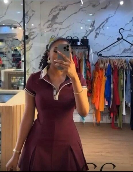 Robe polo élégante pour femme