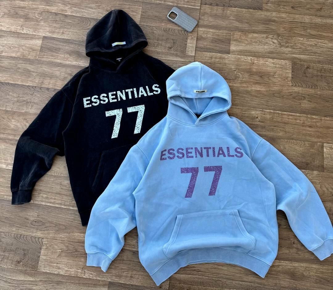UNISEX ESSENTIALS HOODIES