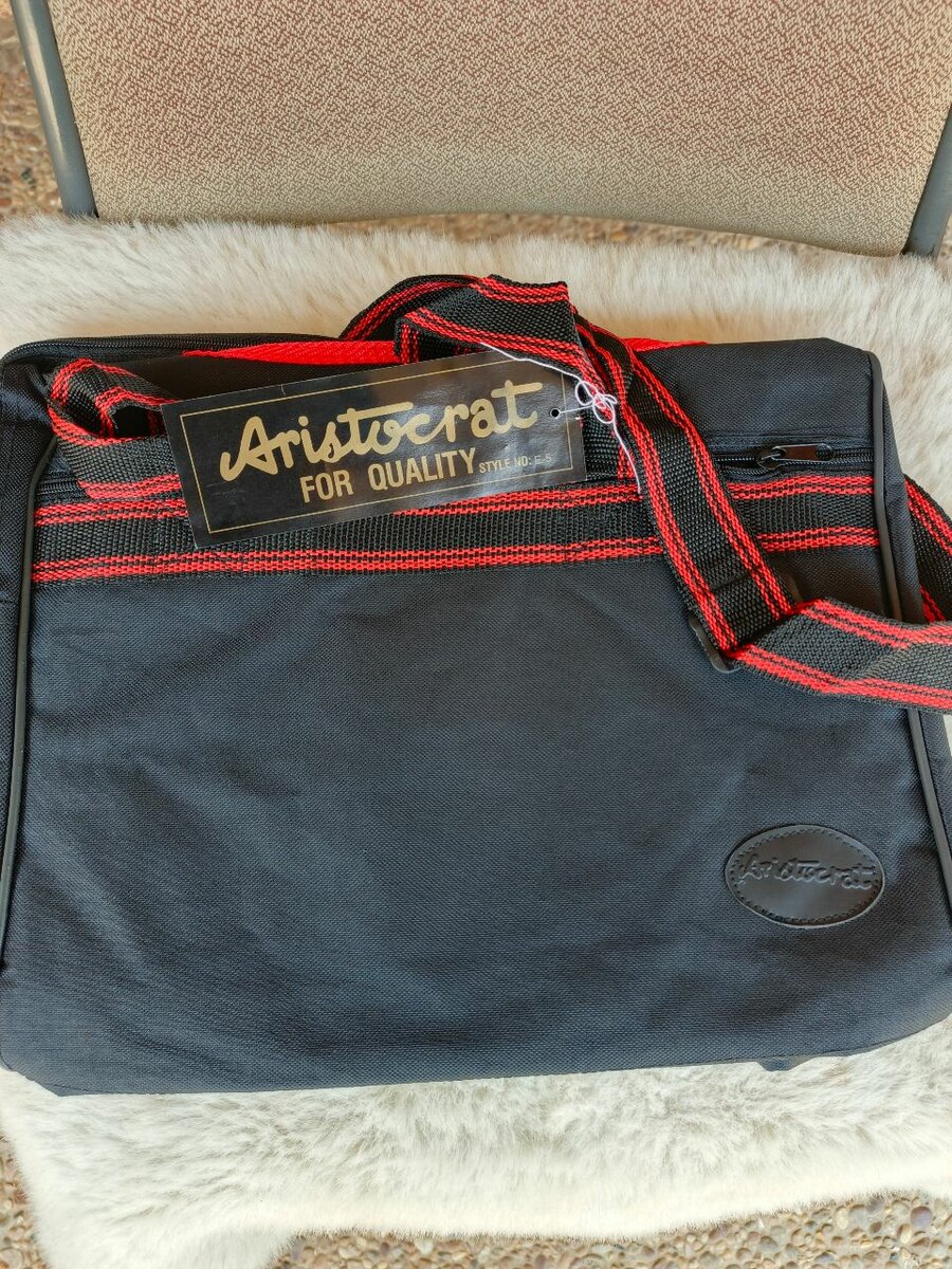 Travelling Bags. UK Brand