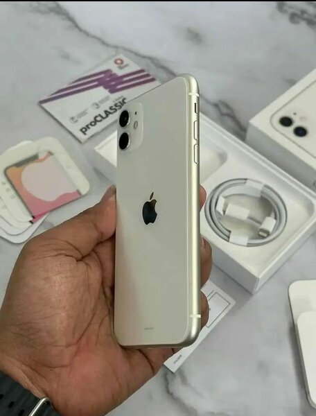 iPhone 11 simple Blanc Neuf