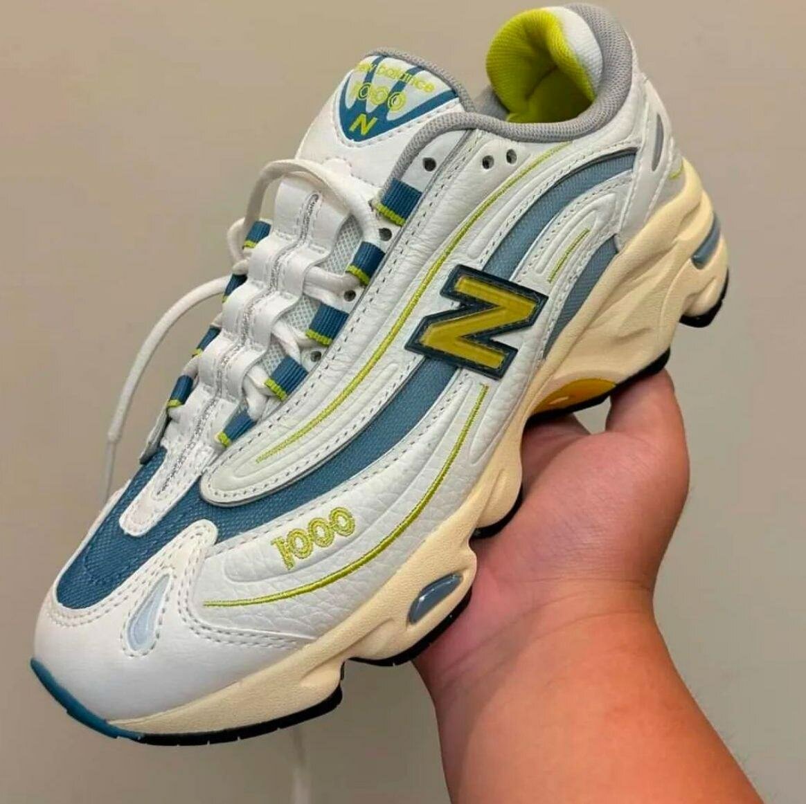 New Balance 1000 ( original dans carton)