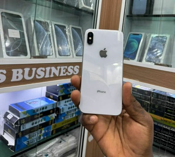 iPhone X 64 Go Reconditionné