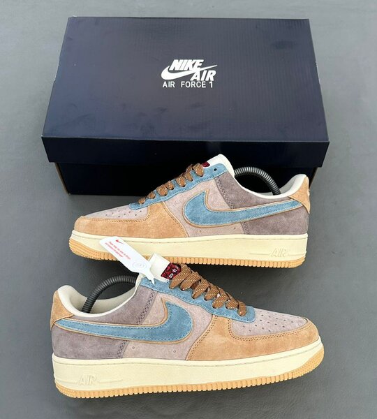 Nike Air Force 1 Suede