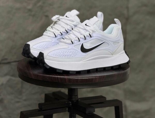 Chaussures Nike Waffle blanc et noir