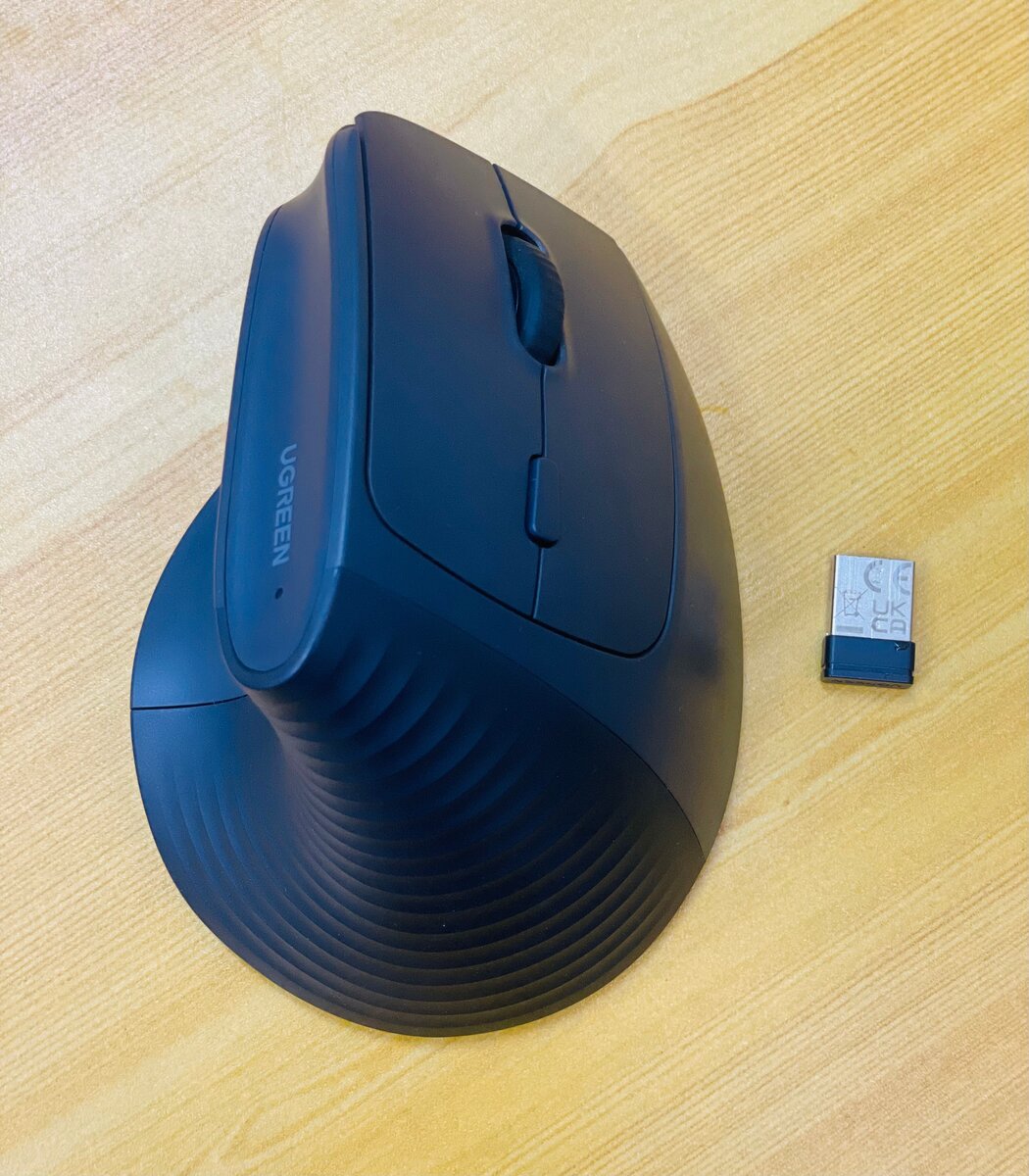 Souris verticale sans fil Ugreen - Ergonomique et précise