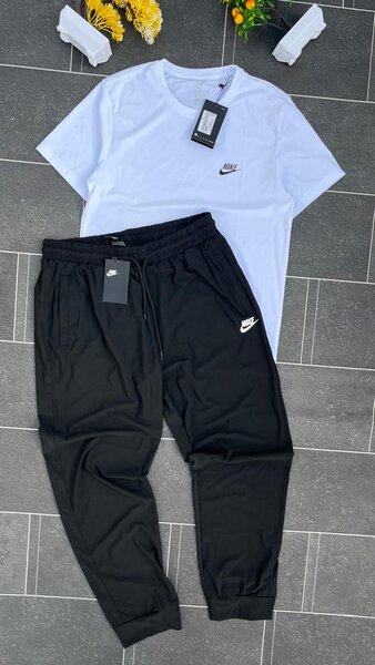 Ensemble sport homme confortable